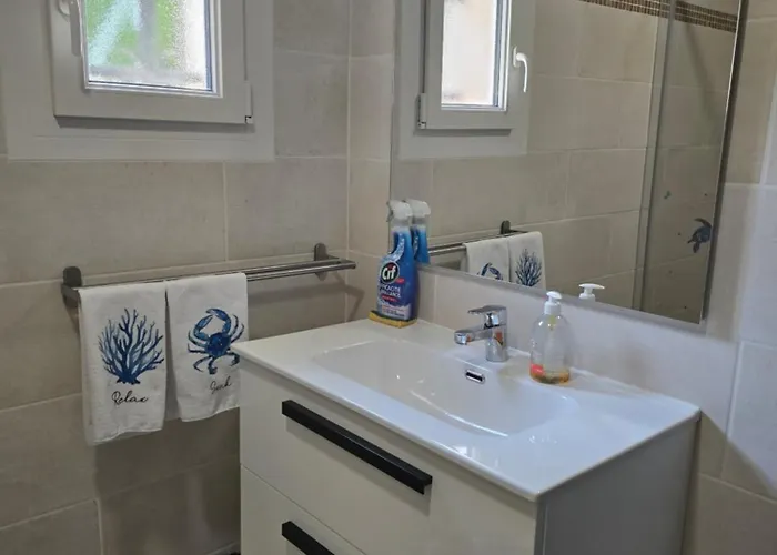 45m Avec Jardin De 50m * Sainte-Maxime