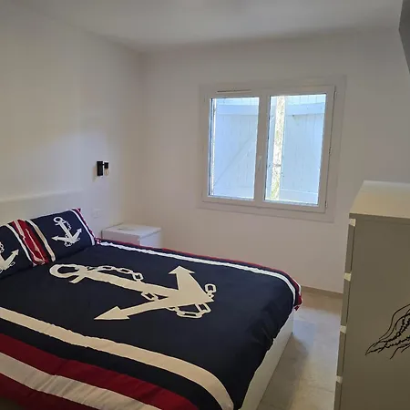 45m Avec Jardin De 50m Apartment