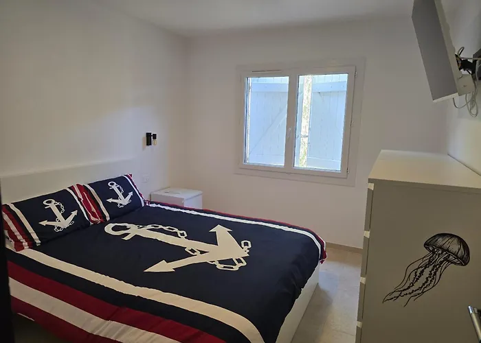 45m Avec Jardin De 50m Apartment