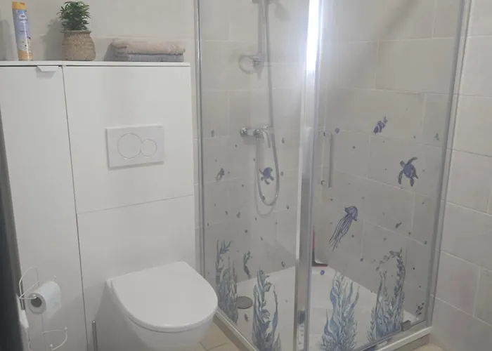 Apartment 45m Avec Jardin De 50m *